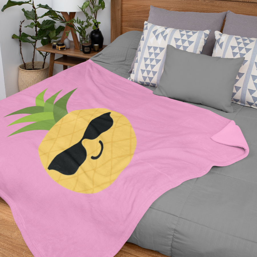 Happy Pineapple Plush Blanket (Bubblegum Pink) - Happy Pineapple Co.