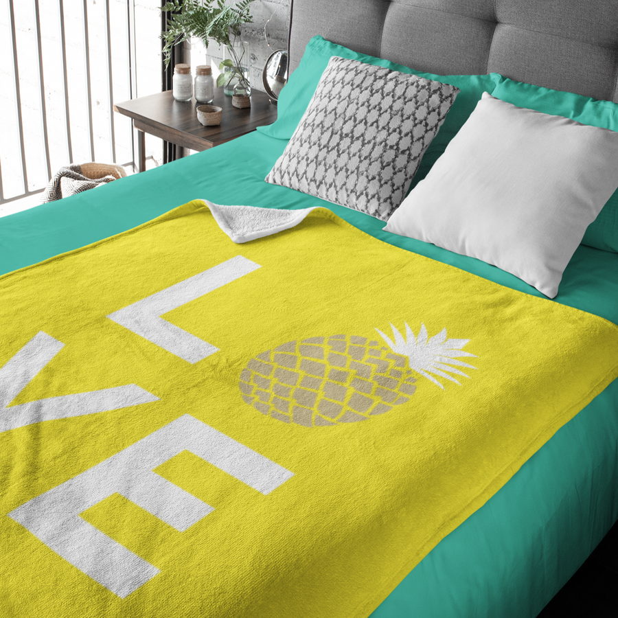 Pineapple Love Plush Blanket (Sunshine Yellow) - Happy Pineapple Co.