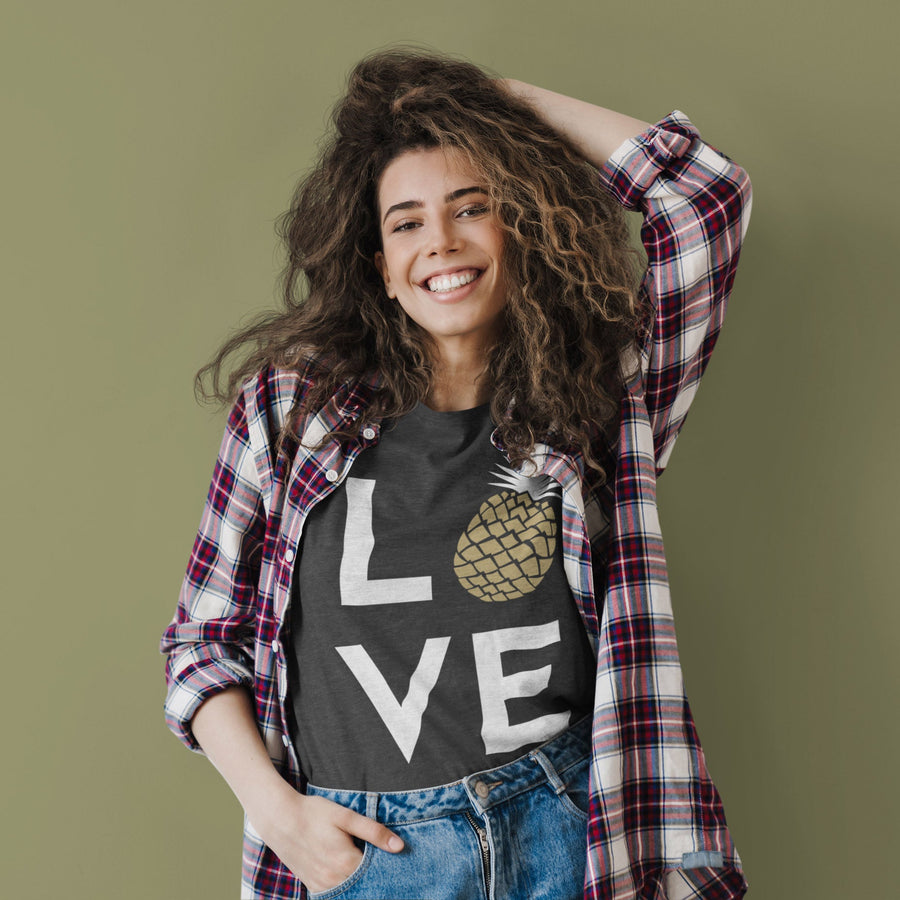 Pineapple Love Women's Tee - Happy Pineapple Co.